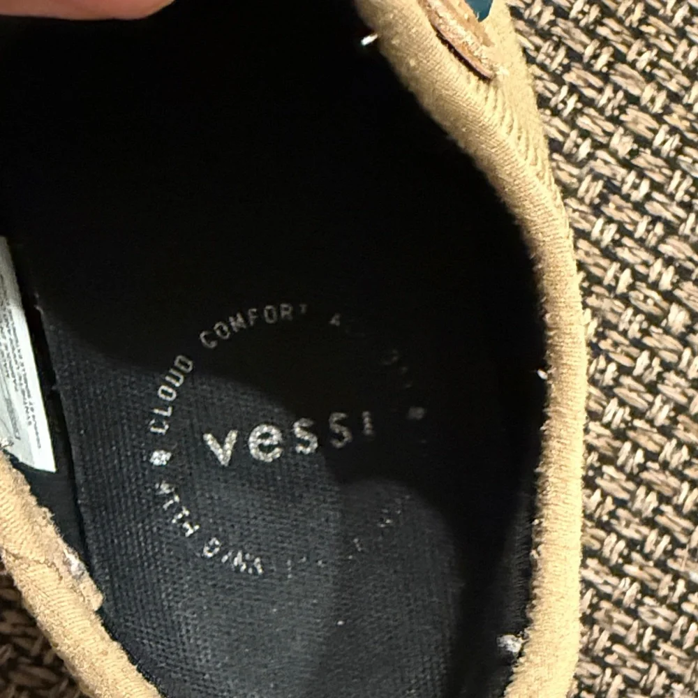 Vessi Weekend Classic Women’s Waterproof Sneakers (size 6) - Picture 2 of 8